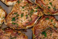 Crispy Pan-Seared Boneless Pork Chops with Garlic Butter