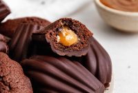 Chocolate Madeleines Filled with Dulce de Leche