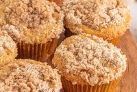 Warm Spiced Apple Muffins with Cinnamon Streusel