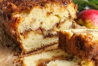 Homemade Apple Cinnamon Loaf with Warm Spices
