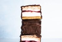 Raspberry S’mores Bars: Gooey Graham Cracker Dessert Bars