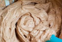 5-Minute Chocolate Frosting Recipe for Smooth, Glossy Icing