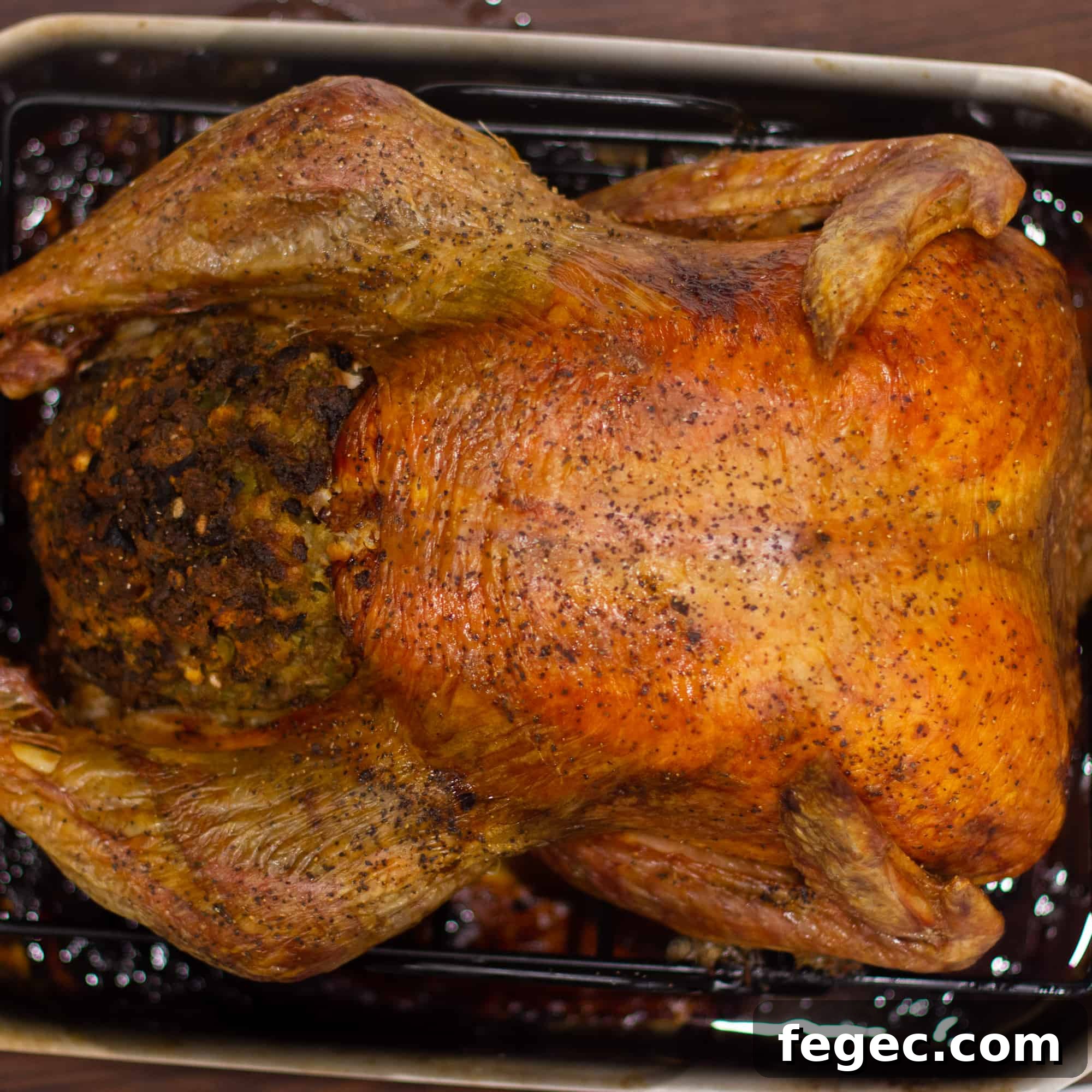 Classic Homemade Turkey Stuffing Recipe from Mom 8 Roast the turkey until cooked. Let rest for 10 minutes.