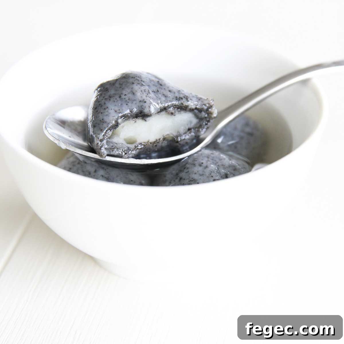 tang yuan fillings idea: sweetened white bean paste or shiro an