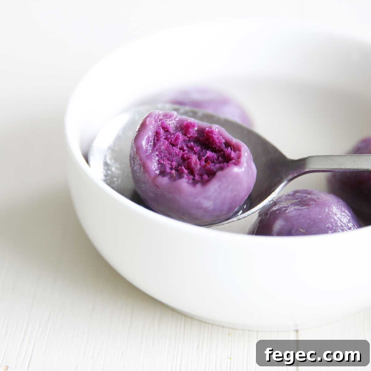 tang yuan fillings idea: purple sweet potato