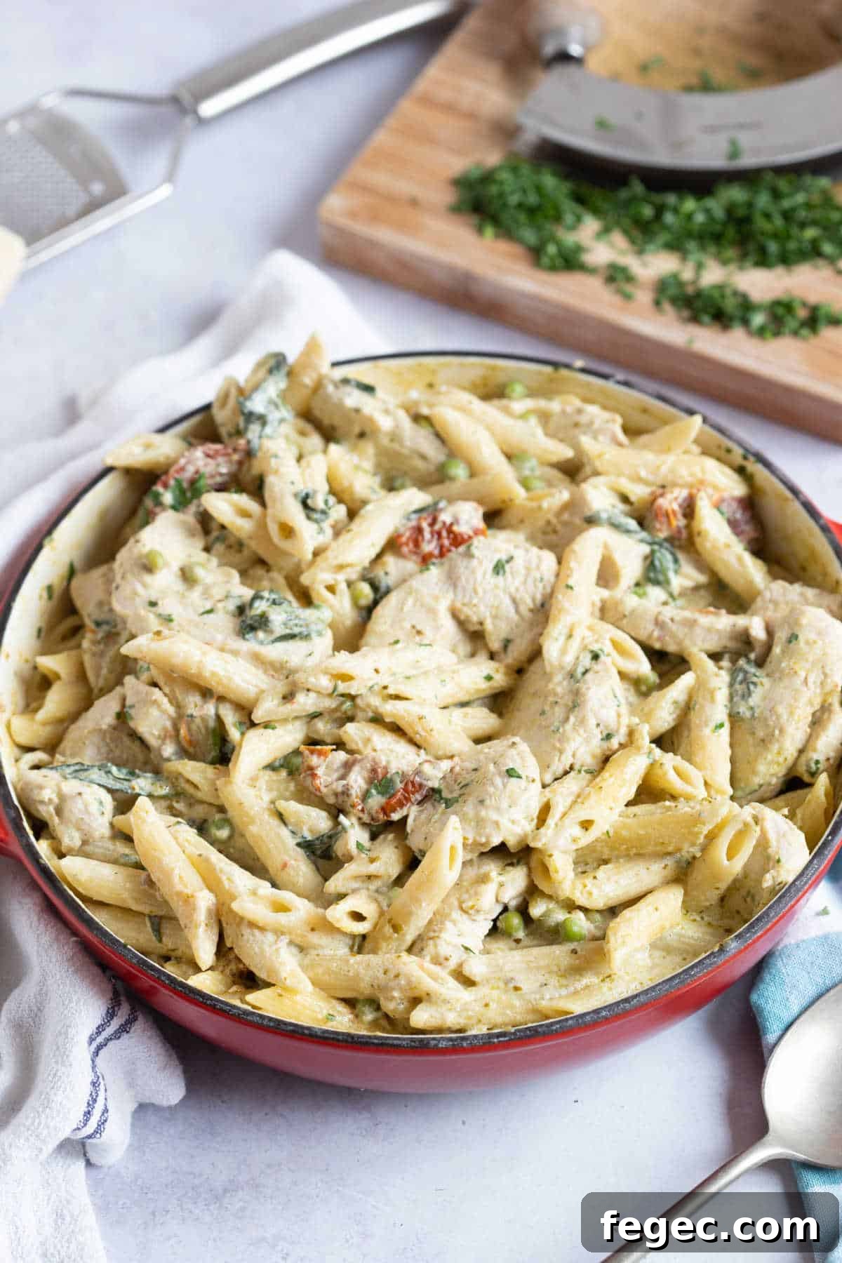 Chicken pesto pasta.