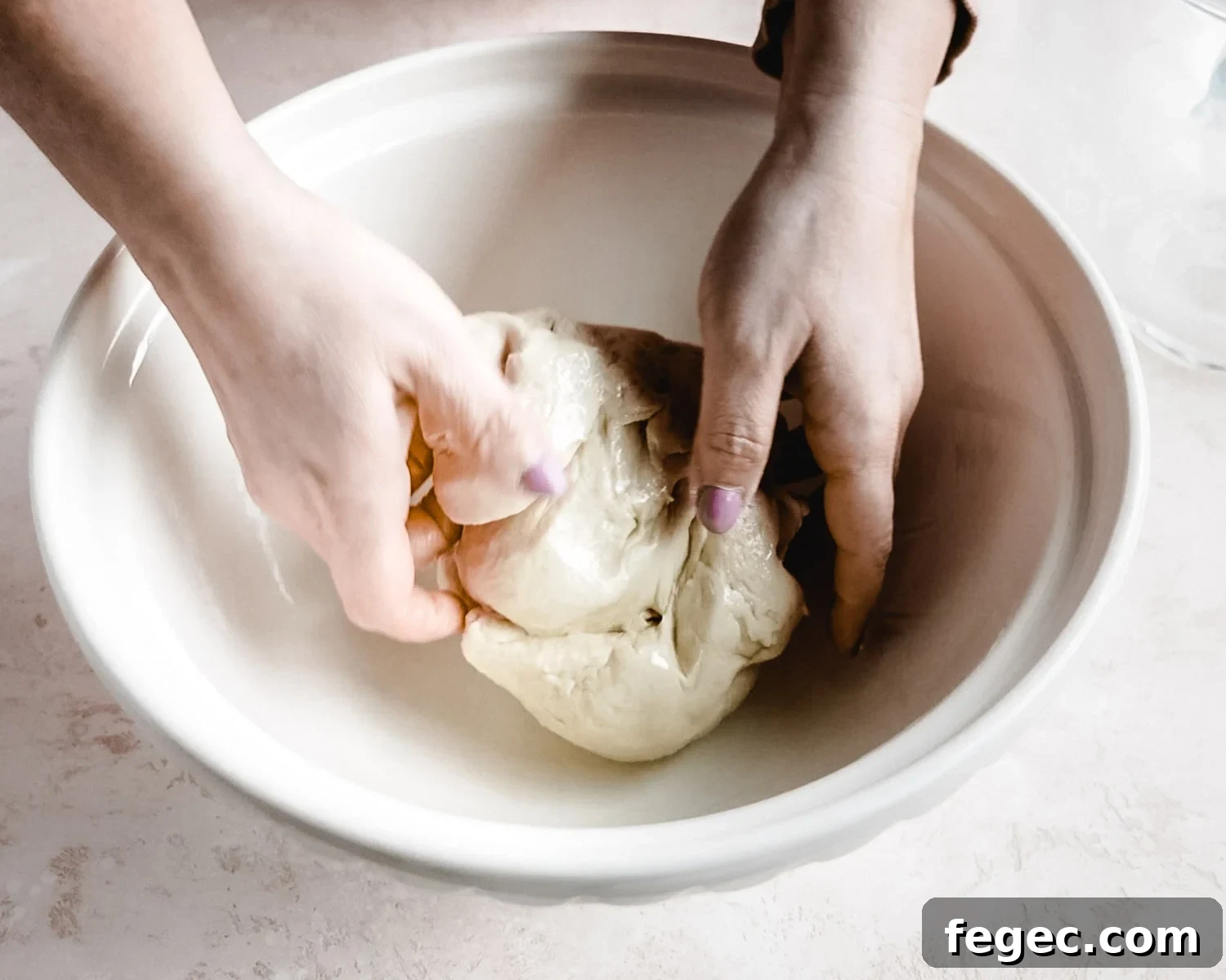 Homemade Onion Bagels: Authentic Recipe Ready in 3 Hours 9 Turn dough to coat in oil on all sides.