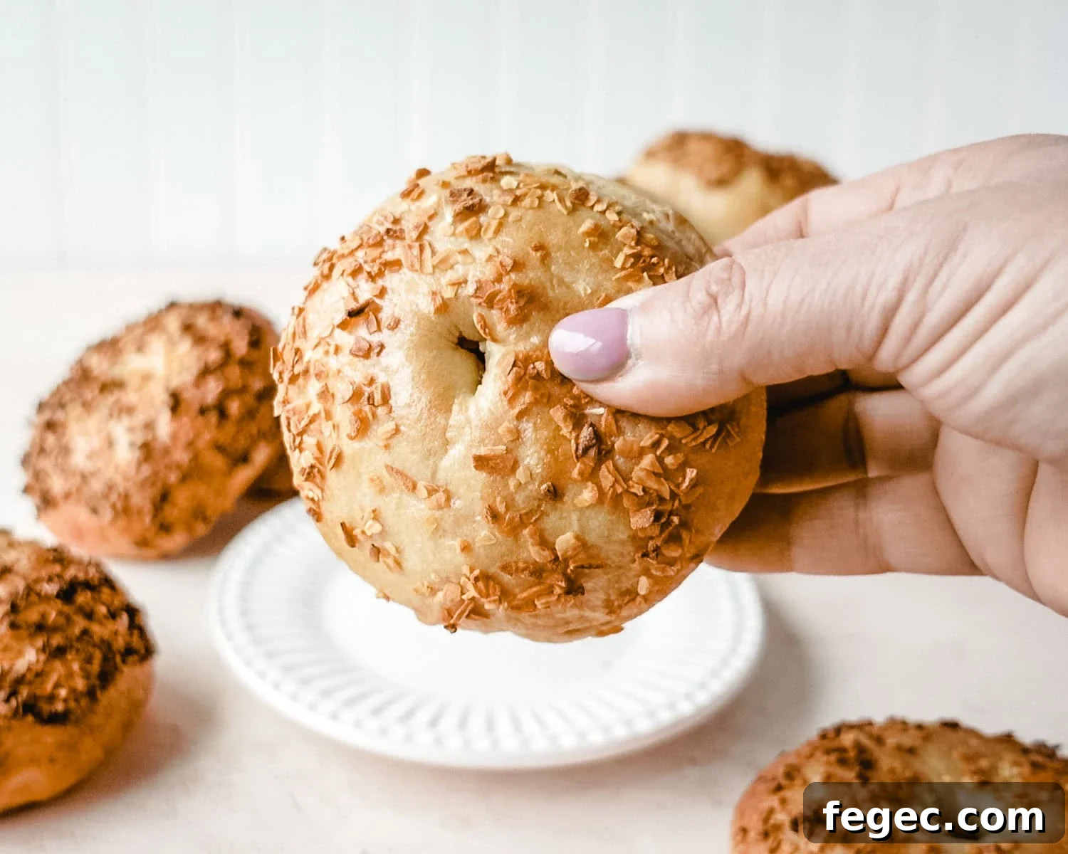 Homemade Onion Bagels: Authentic Recipe Ready in 3 Hours 3 Perfectly baked homemade onion bagels.