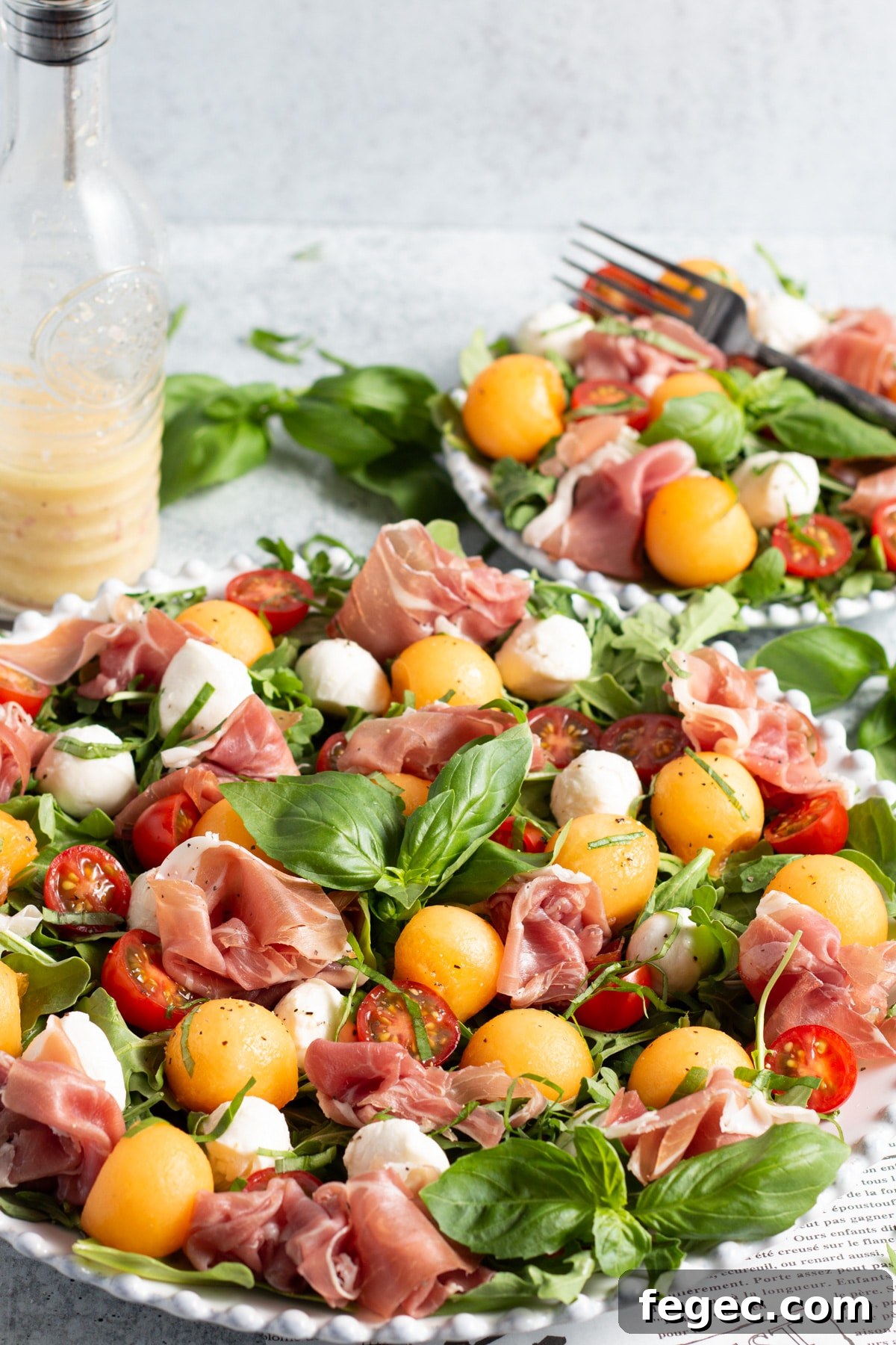 Close up picture of the caprese salad in a platter.