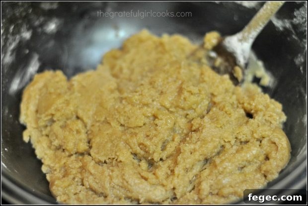 Thick batter for the cake, in a bowl.