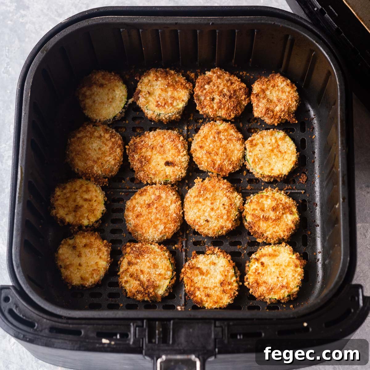 crispy air fryer zucchini in the air fryer