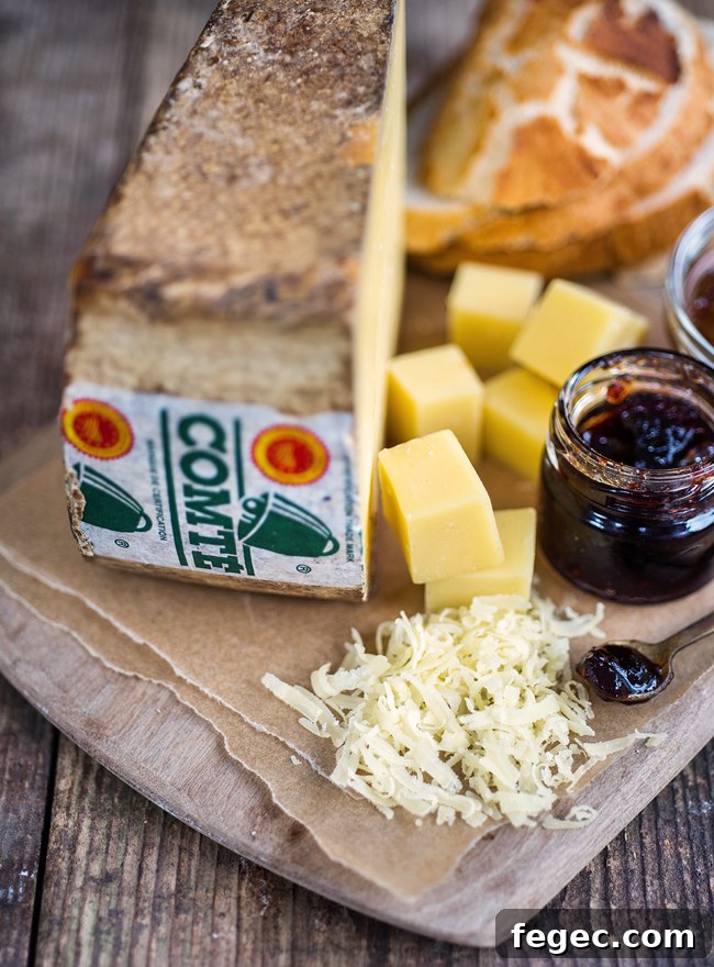 Comté grilled cheese sandwich with cranberry relish