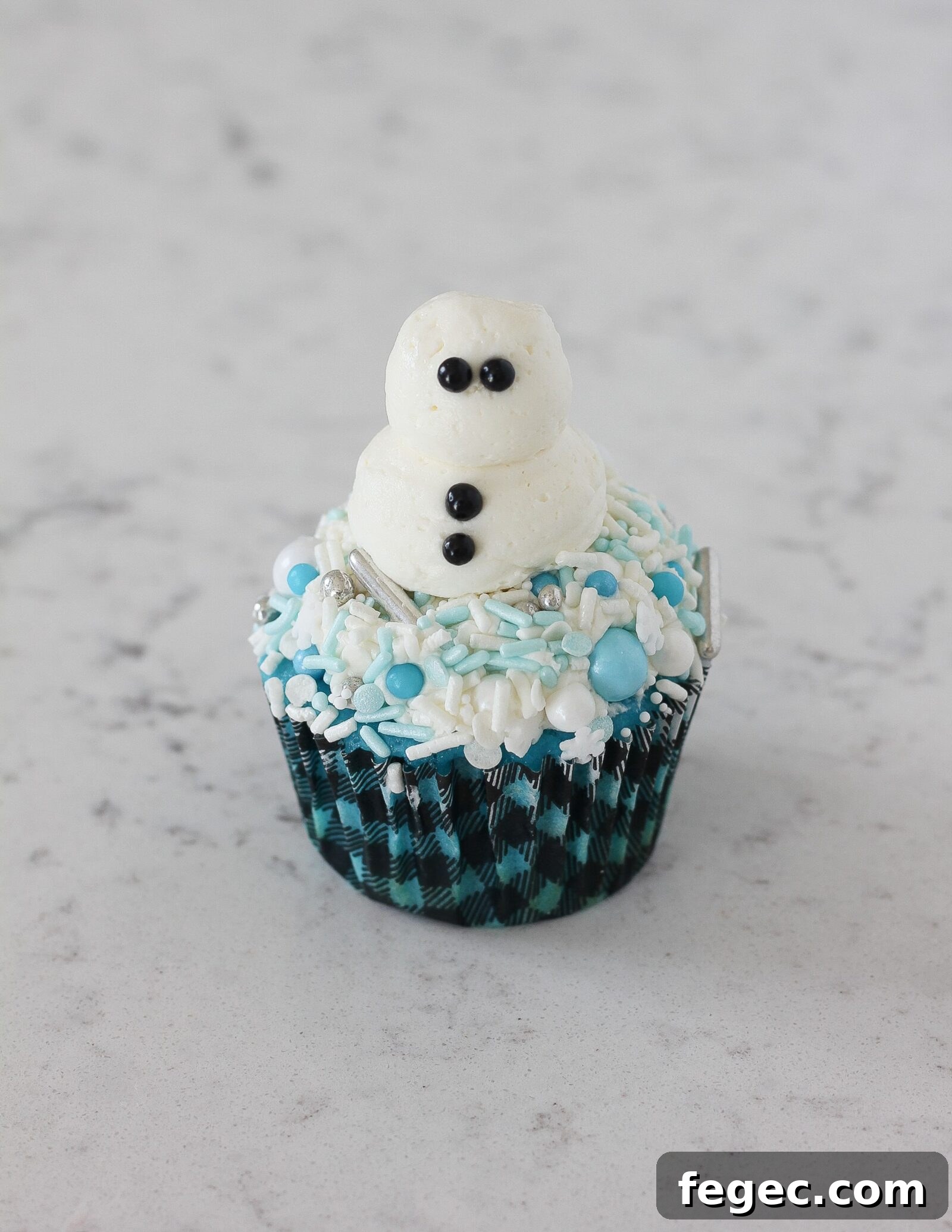 Forming snowman